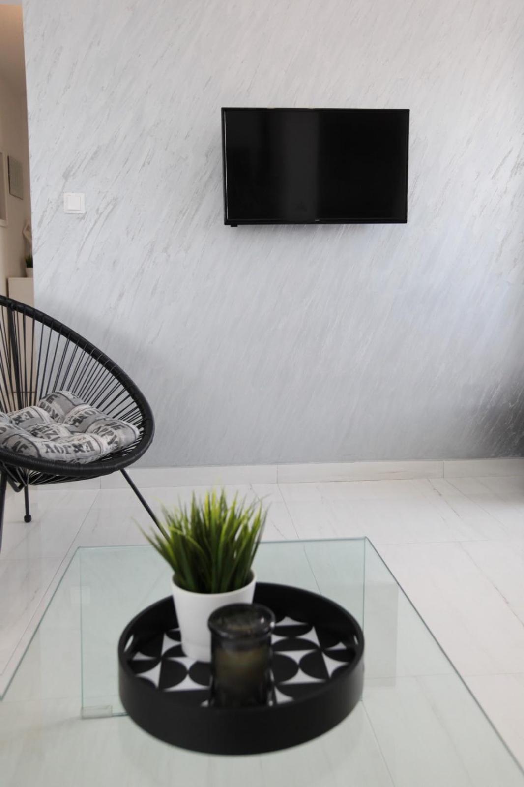 Apartment With Terrace And Sea View - Lucic Trogir Exterior foto